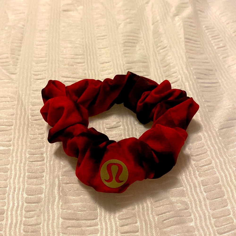 Lululemon Scrunchie